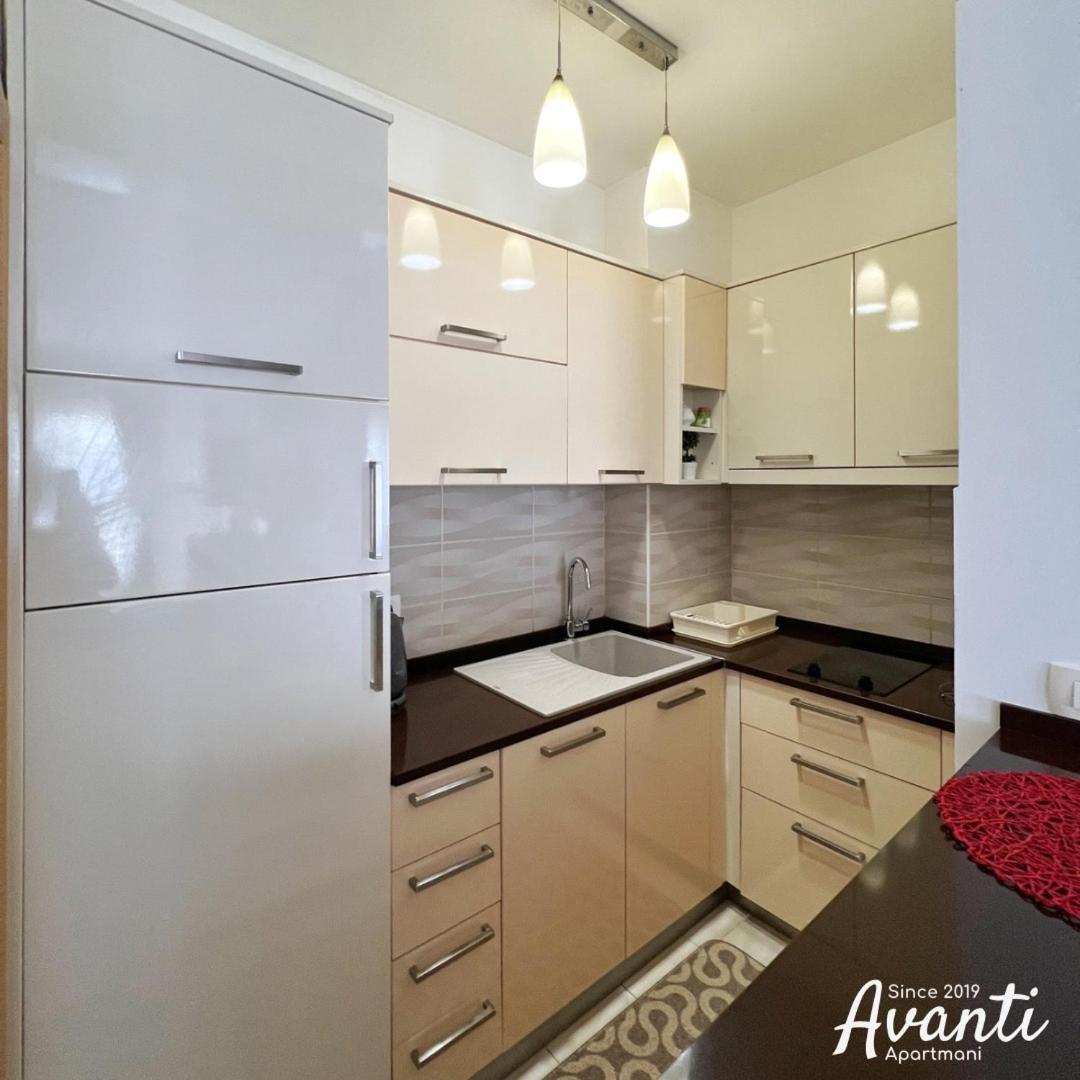 Apartmani Avanti Budva Luaran gambar